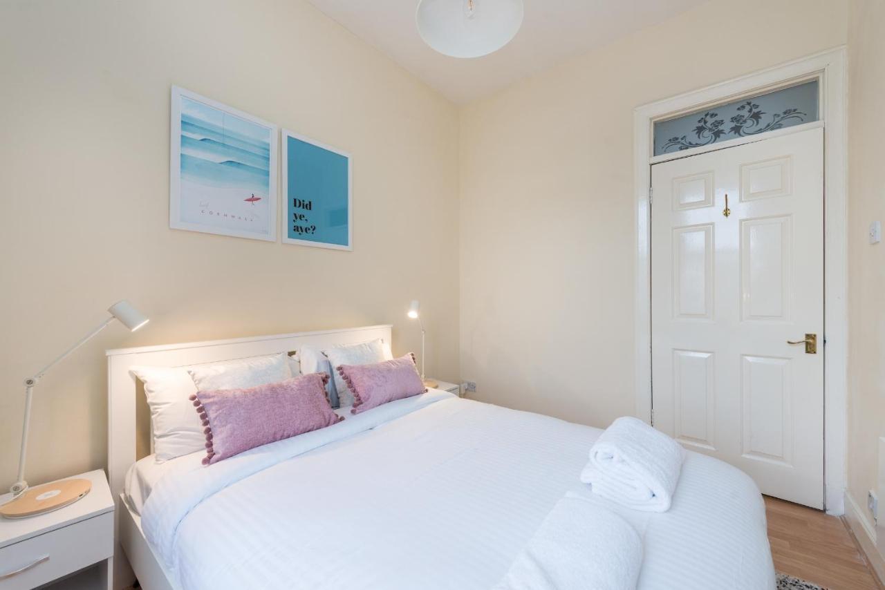 Bright And Modern 2 Bed Apartment Edinburgh Bagian luar foto