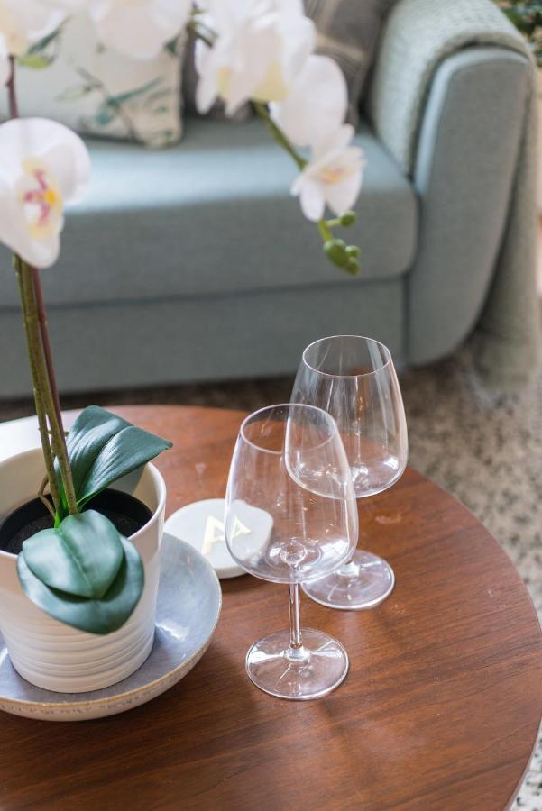 Bright And Modern 2 Bed Apartment Edinburgh Bagian luar foto