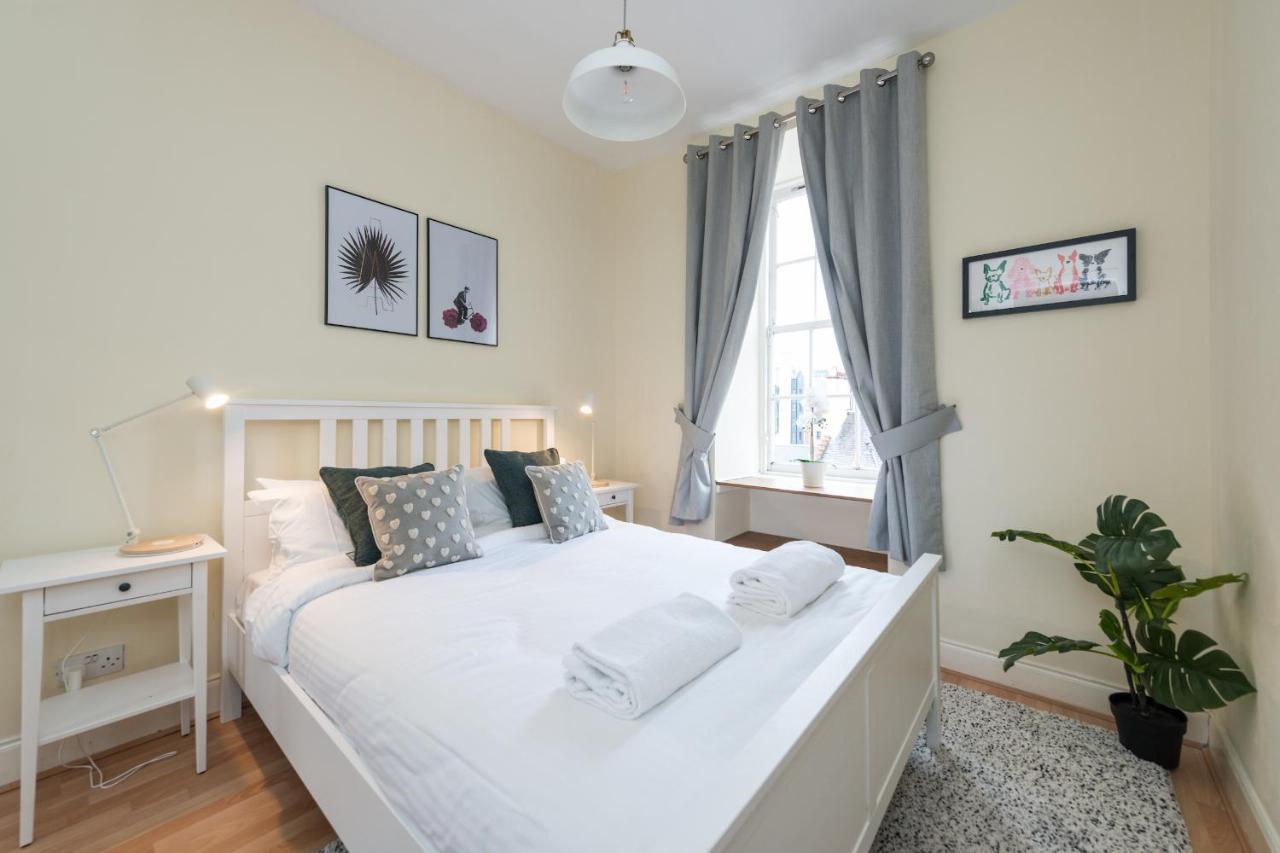 Bright And Modern 2 Bed Apartment Edinburgh Bagian luar foto